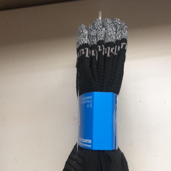 New Columbia Socks Package 6 Pairs Mens Black & Gray Athletic Quarter Crew Socks - Picture 5 of 12